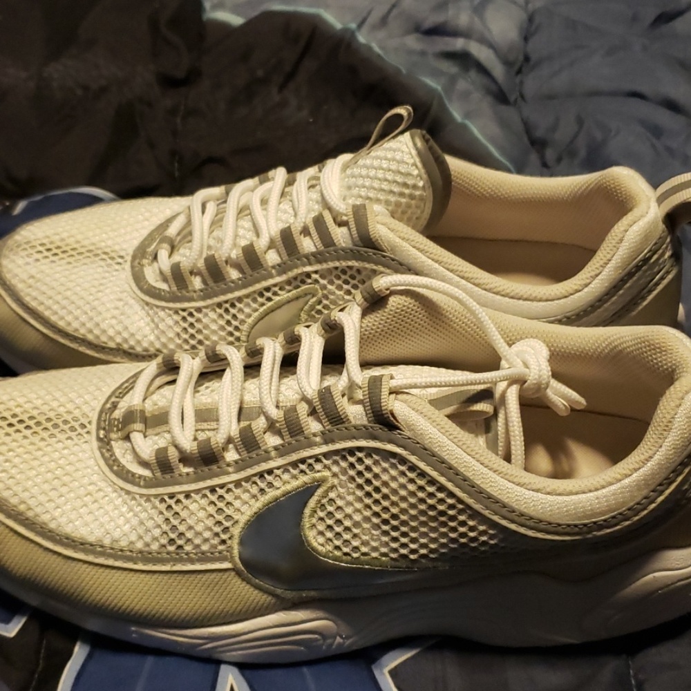 Air Zoom Spiridon